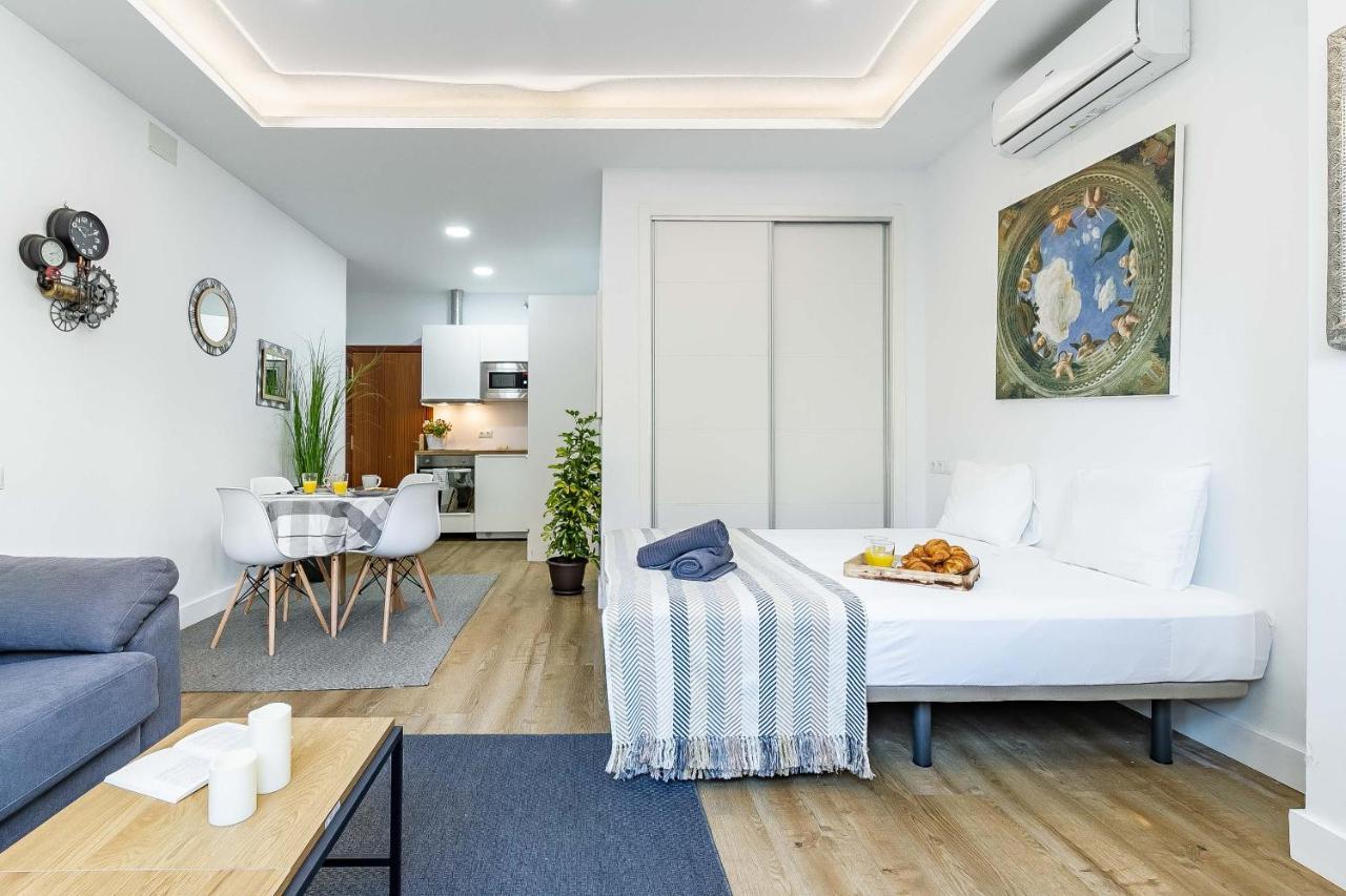 Апартаменты Soho Deluxe Center Малага Экстерьер фото